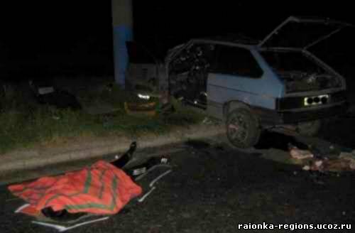 Четыре жертвы пермской трассы: «Самара» врезалась в столб